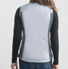 Load image into Gallery viewer, Women&#39;s Tech Vest